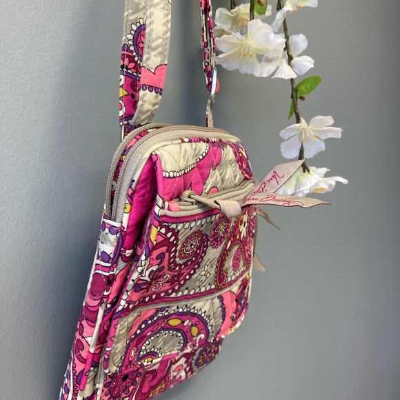 Vera Bradley Purse Crossbody Pink Paisley Bag Zips Long Strap Hipster - Picture 3 of 5